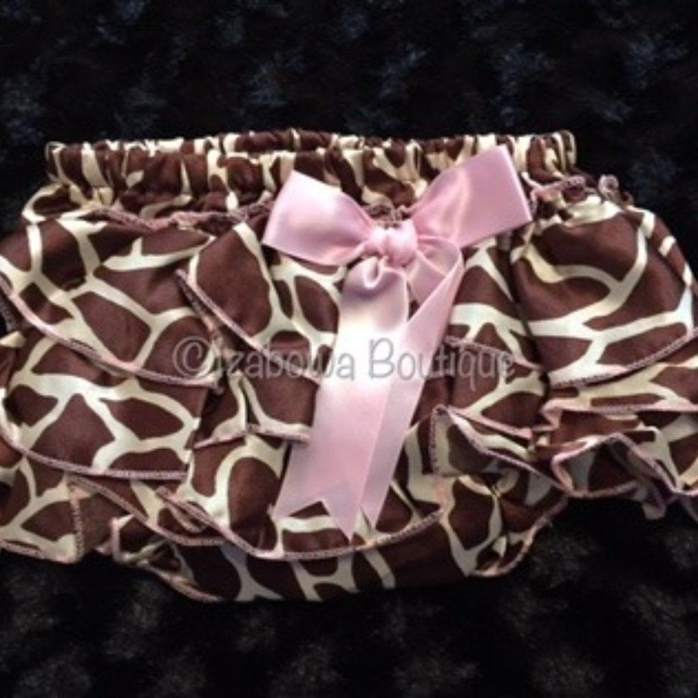 Giraffee Print Bloomers Accented with Pink - Ruffle Butt  SATGIR   NWT Boutique